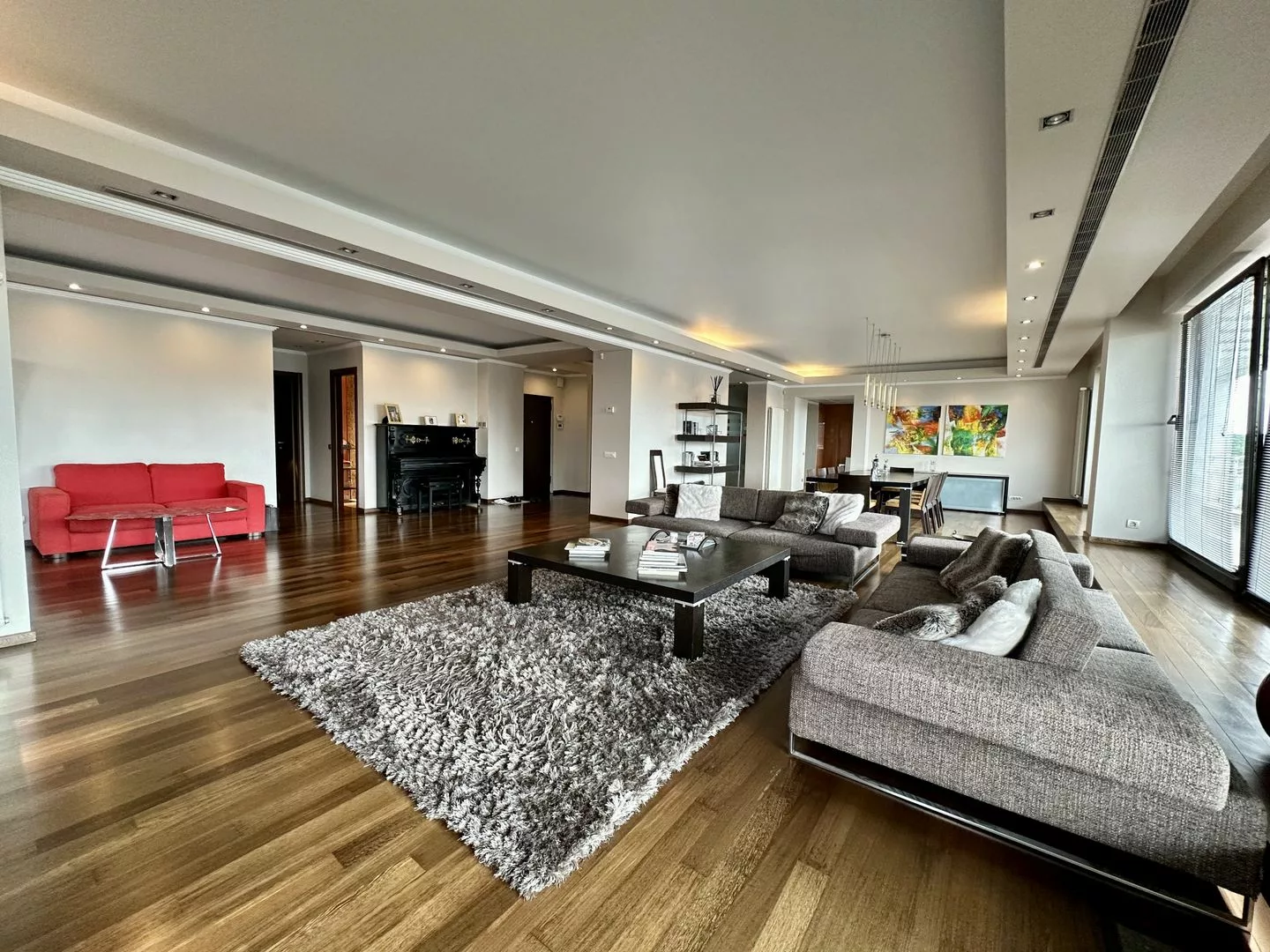 53ed492f803d46b09a9767d18d49e919